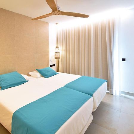 サンアントニオアバド Residencial Bogamariヴィラ エクステリア 写真