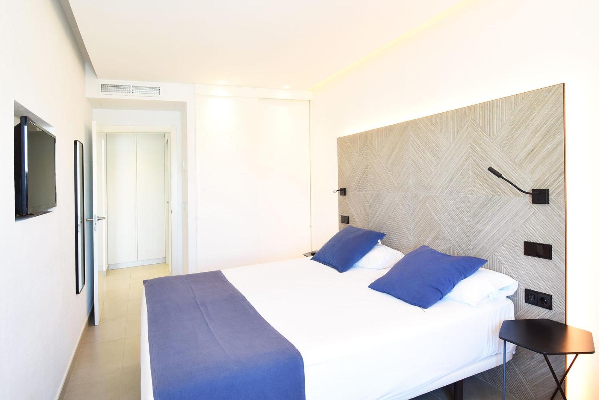 サンアントニオアバド Residencial Bogamariヴィラ エクステリア 写真